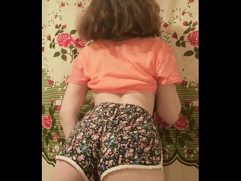 ❤️ seksi genç bebeğim soyunma kapalı onu şort üzerinde kamera ☑ Porno videosu tr.light2cloud.top ❤